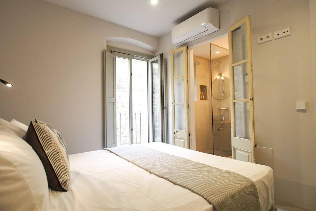 Velo Vern 1 Beautiful New Apartment 2 Bed Ensuite Girona Ngoại thất bức ảnh